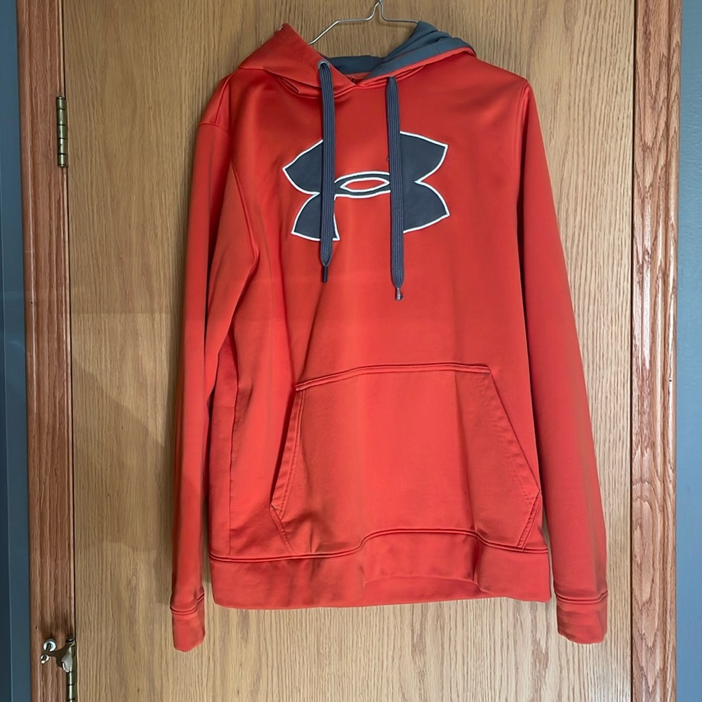 Under Armour sweatshirt